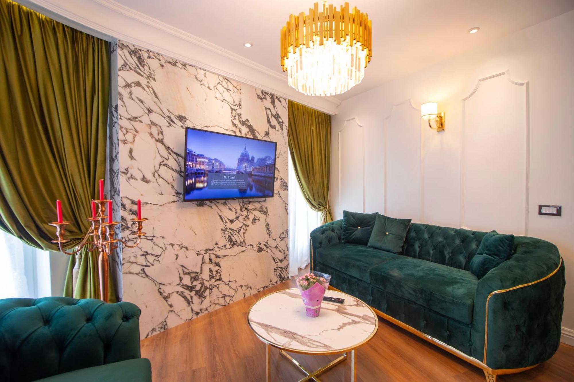 Hotel Ambasada Qta