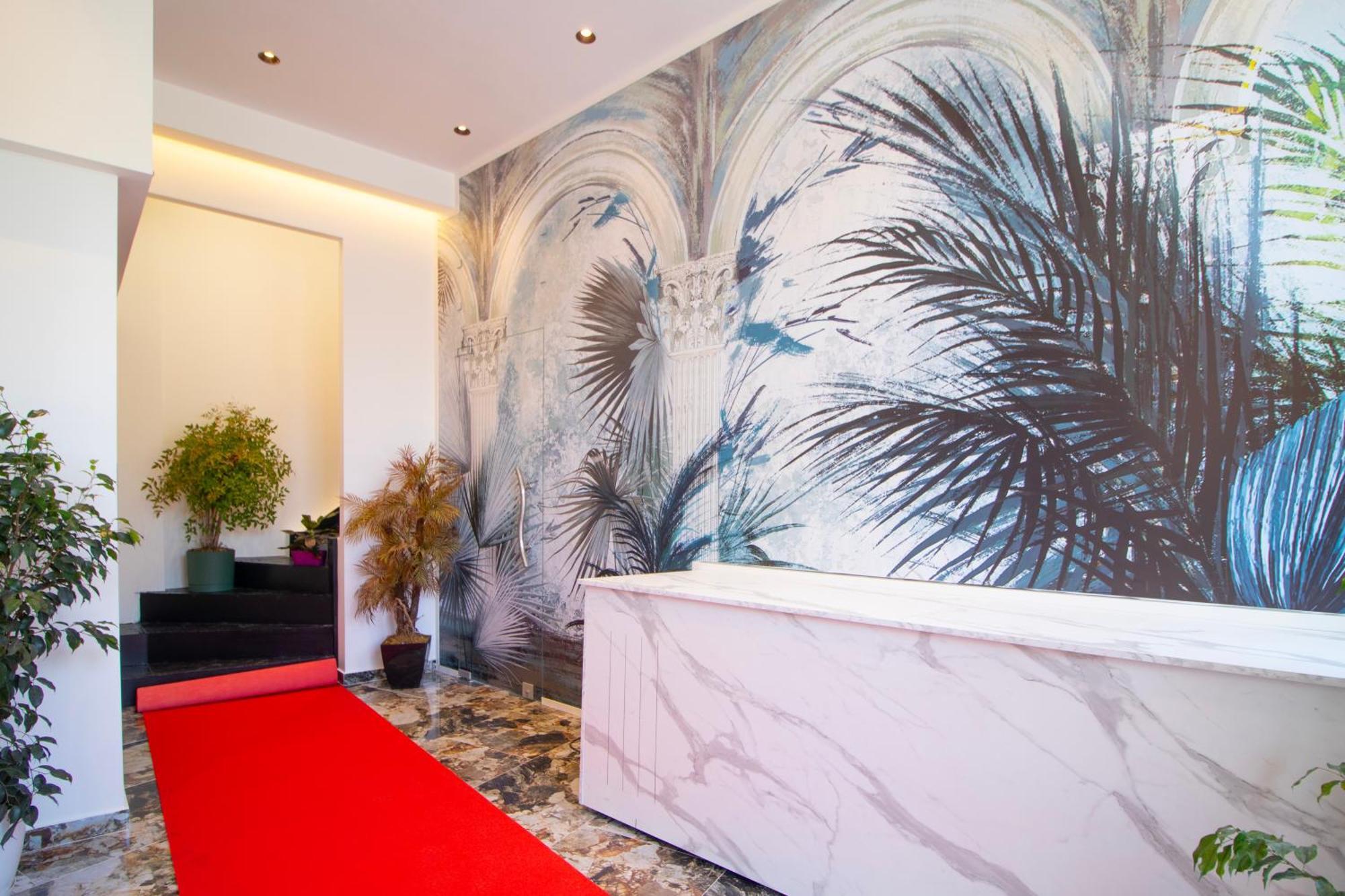 Ambasada Qta Hotel 4*
