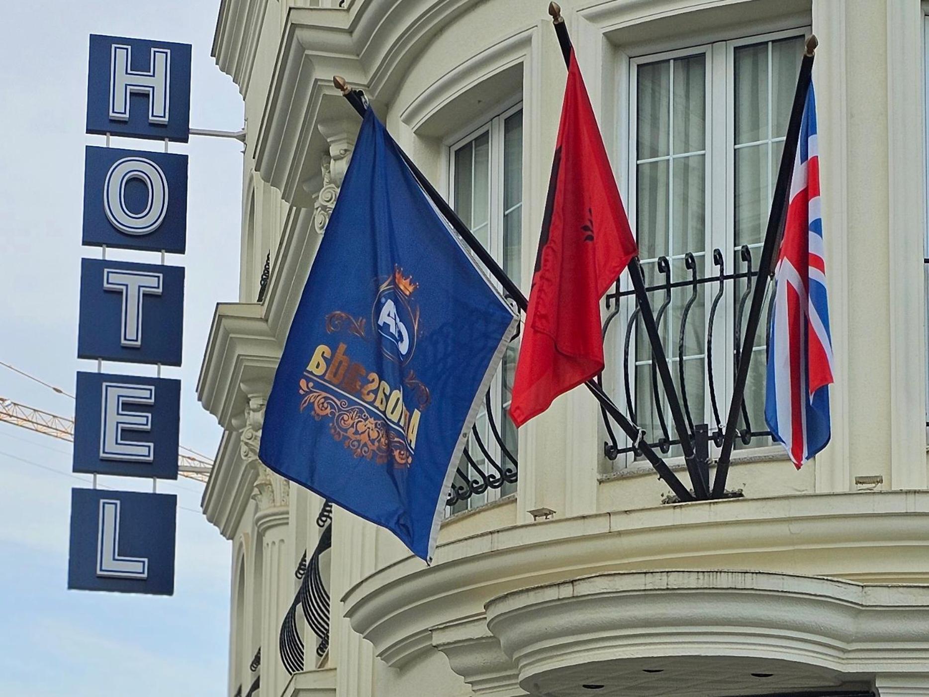 Hotel Ambasada Qta